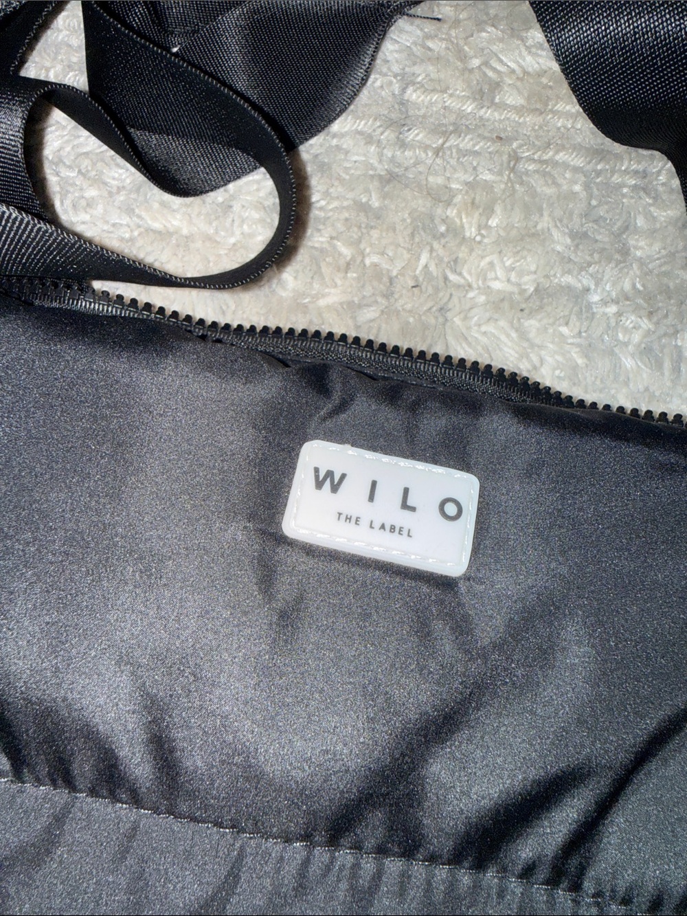 Wilo The Label Black Nylon Puffer Gym Bag Travel Tote Shoulder Bag - Picture 2 of 6
